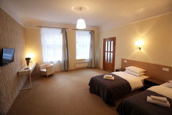 Room 4 of 46