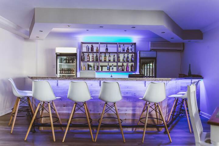 Lounge 62 of 71