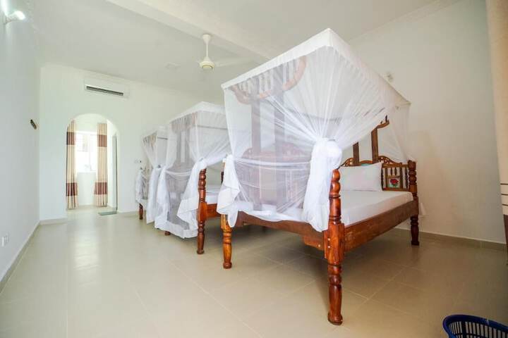 Room 2 of 9