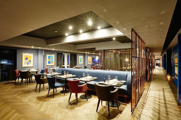 Dining 33 of 62
