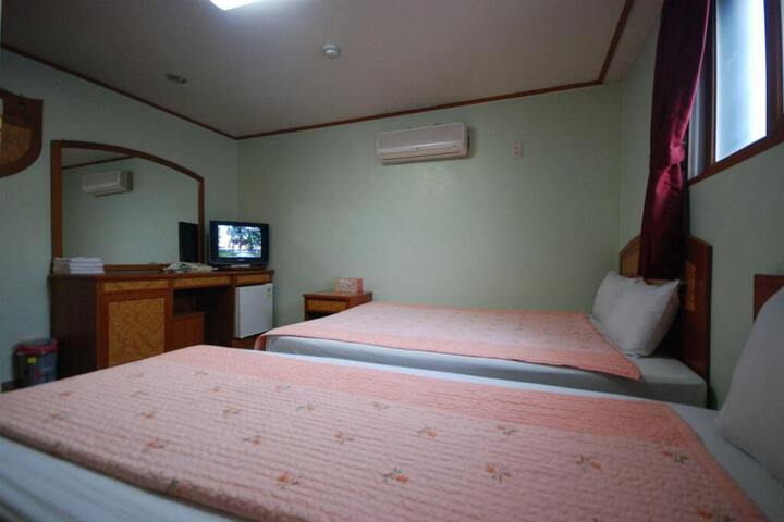 Photo of YIMS HOUSE