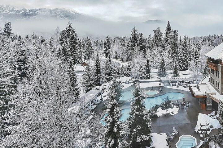 Pool Hotel