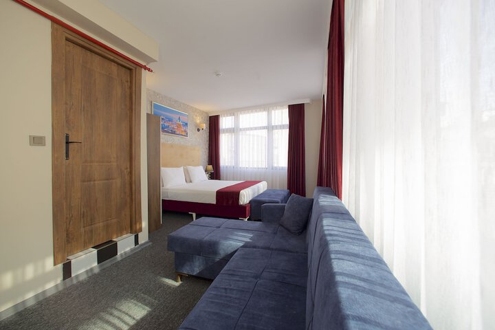Room 10 of 49