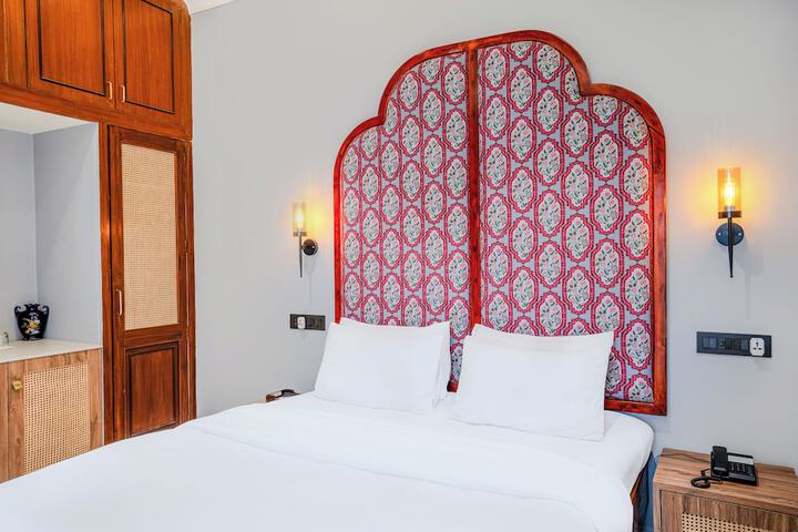Room 86 of 246