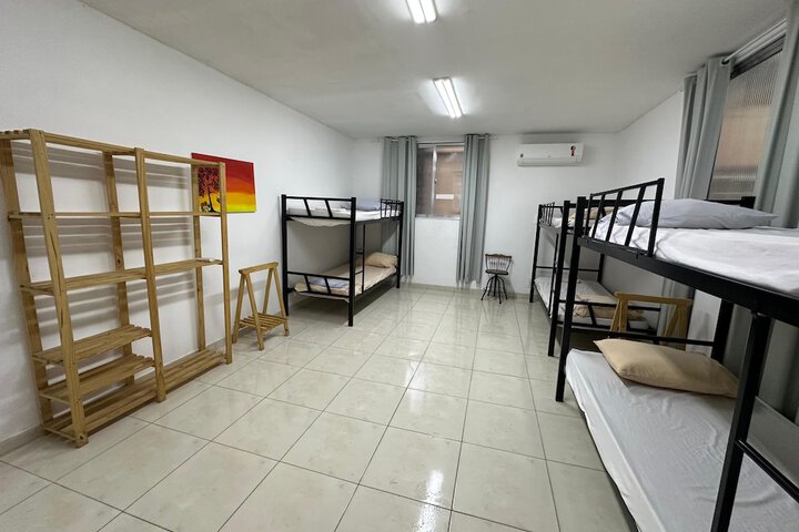 Room 38 of 77
