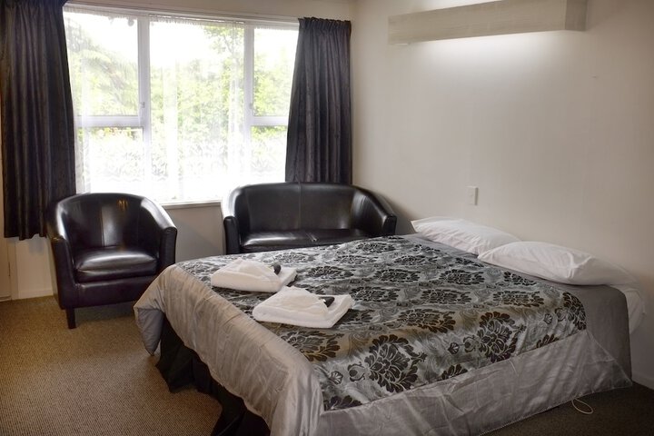 Room 9 of 35