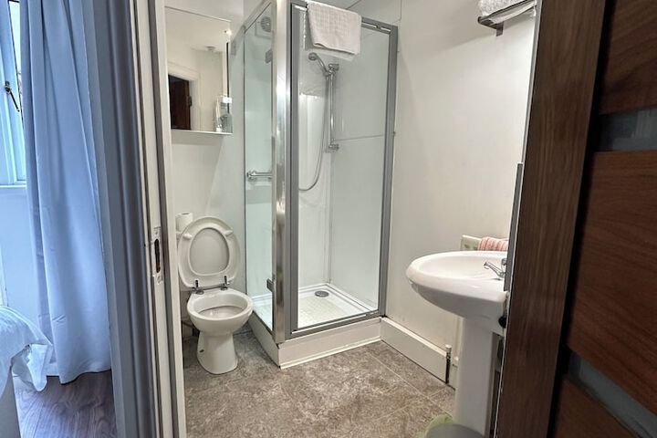 Room 16 of 17