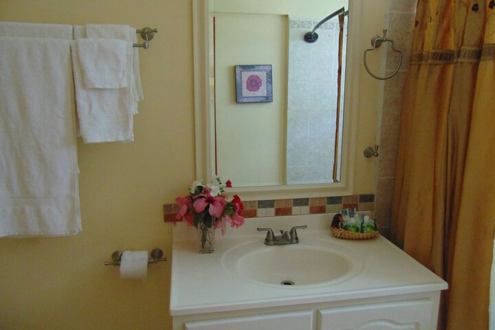 Room 120 of 193
