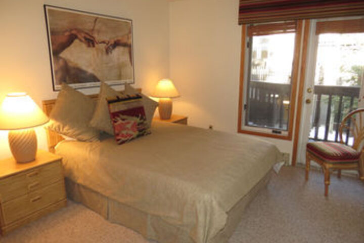 Room 43 of 102