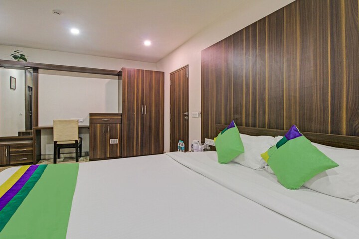 Room 21 of 69
