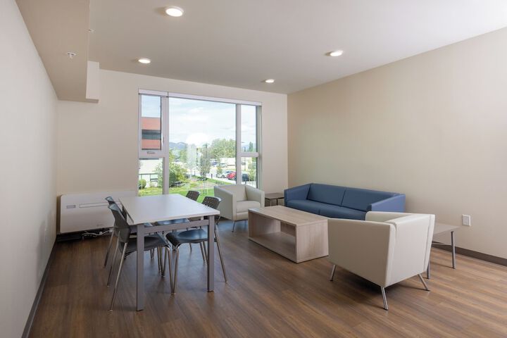 Room 8 of 25