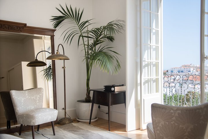 Room 25 of 60