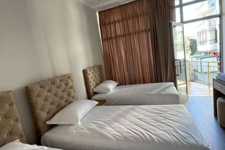 Room 3 of 9