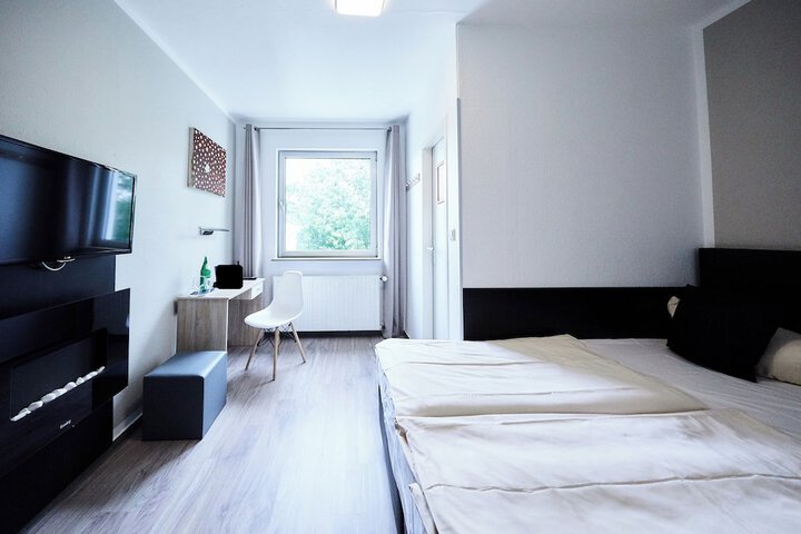 Room 15 of 81