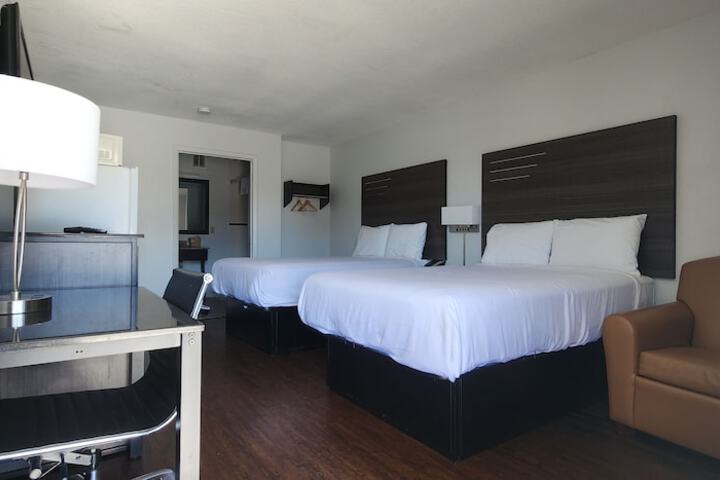 2 Double Beds Accessible (6 of 11)