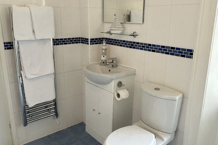 Room 33 of 53