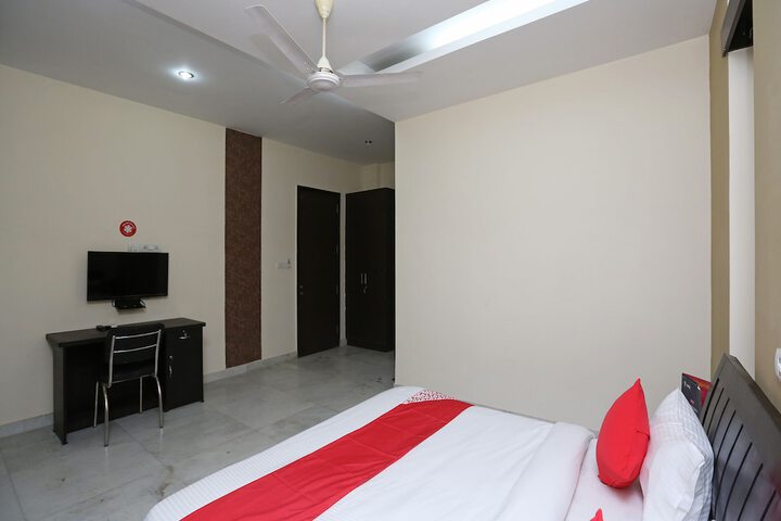 Room 18 of 20