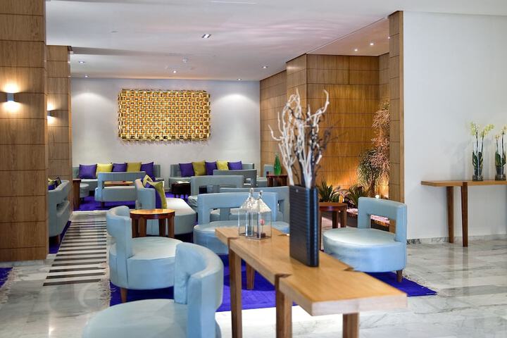 Guest Lobby