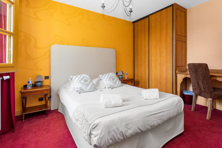 Room 35 of 133