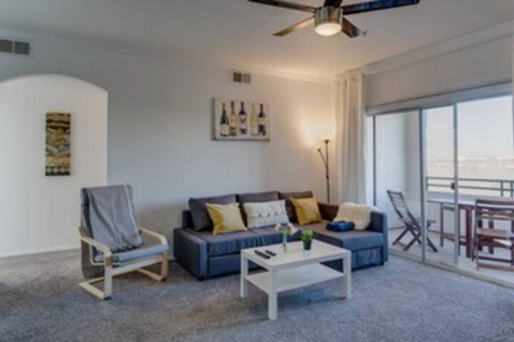 Room 8 of 22