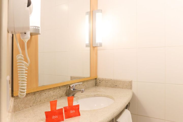 Clean Restrooms