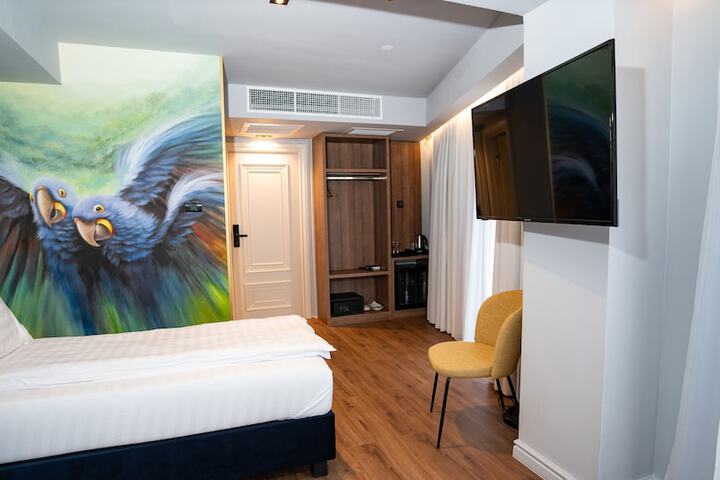 Room 17 of 59