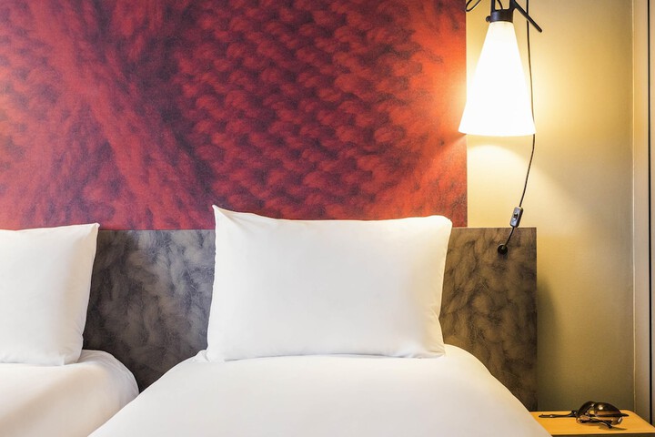 Room 21 of 53