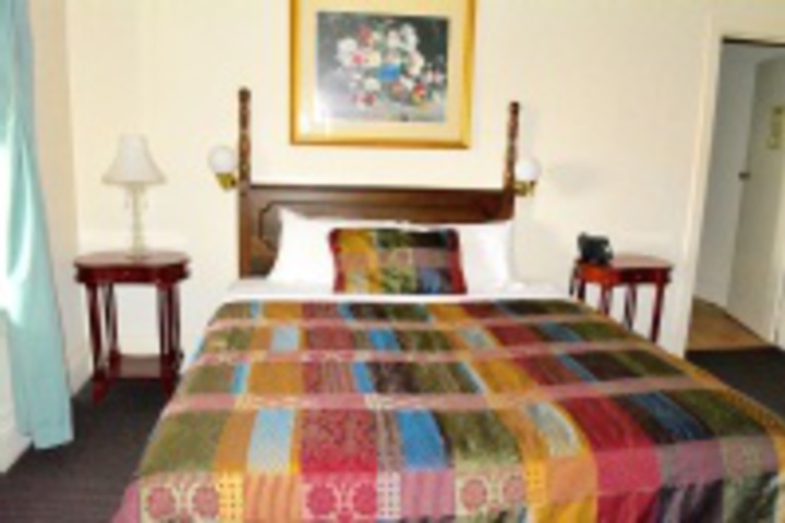 Room 702 of 768