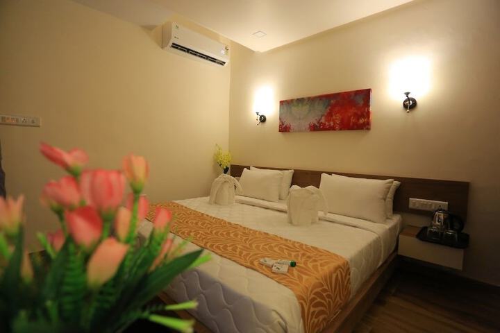 Room 13 of 26