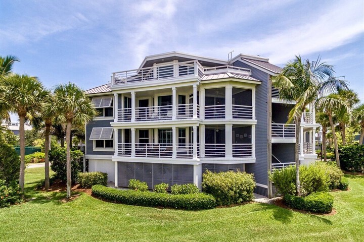 Hero Image 1 of 64
