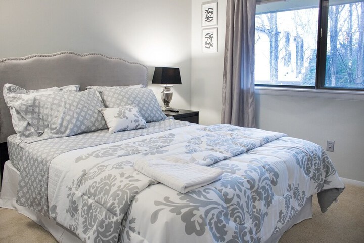 Room 5 of 19