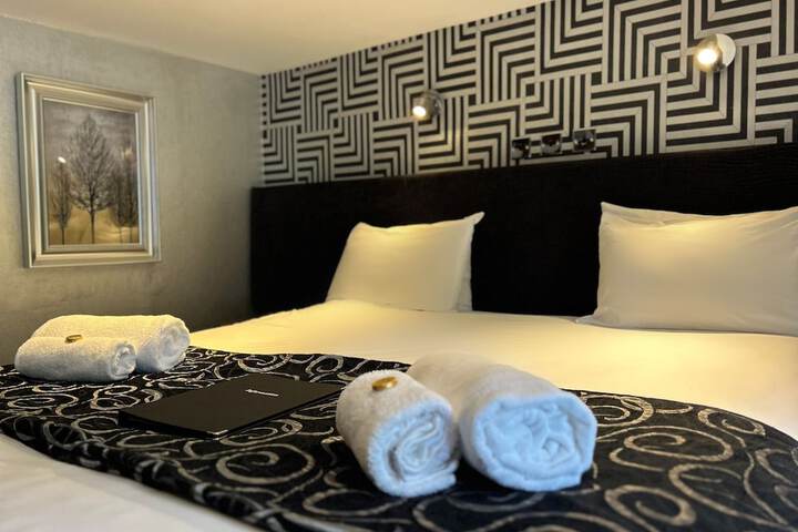 Room 30 of 59