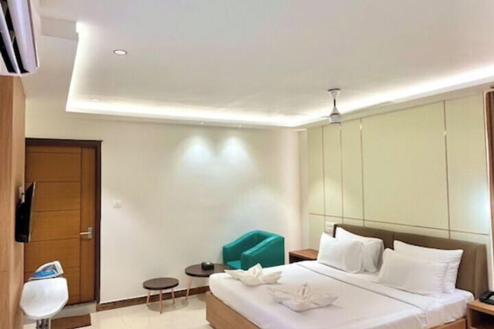 Room 74 of 97