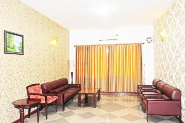 Room 13 of 19