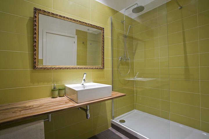 Room 30 of 43