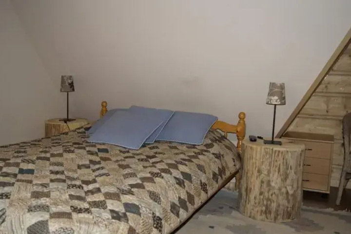 Room 3 of 16