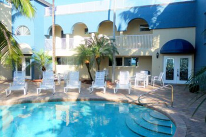 Image of Oceanfront Luxury Townhouse 5 / 4 FOR 18 Heated Pool