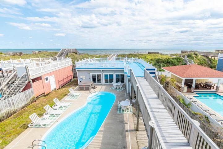 Blue Crush - KDH MP 8 Oceanfront, Ocean Views, Pool, Cabana, Hot Tub, Elevator, Rec Room, Pets OK in Kill Devil Hills, NC