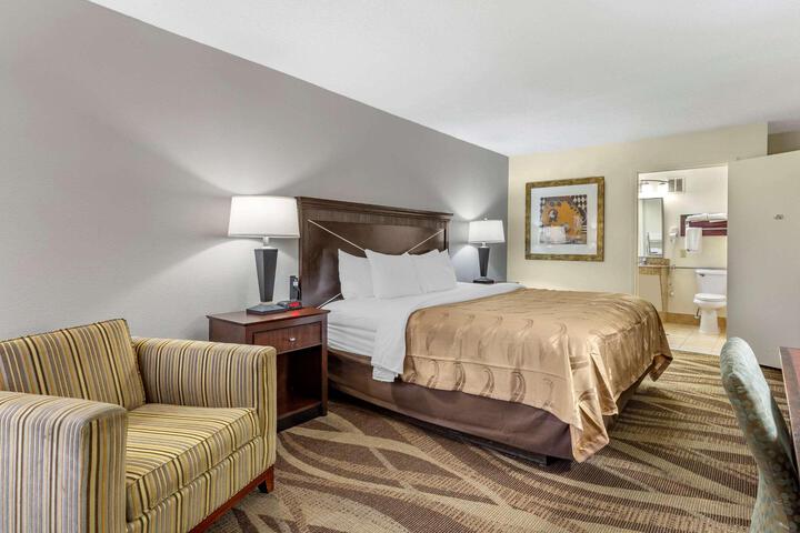 1 King Bed Upgrade (12 of 20)