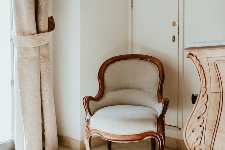 Room 21 of 137