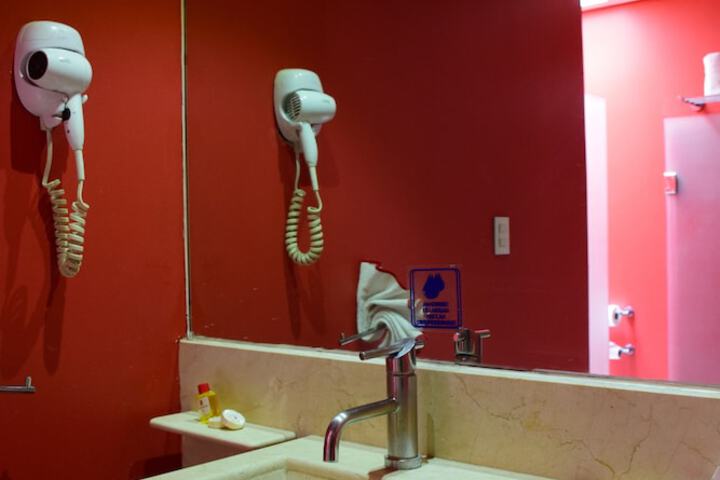 Room 8 of 21