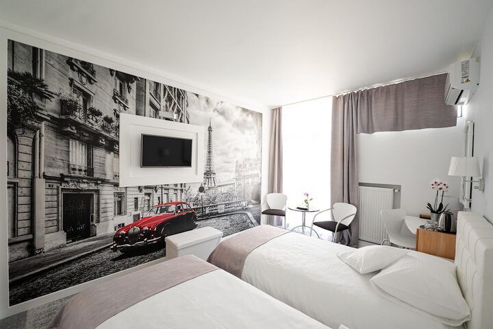 Room 4 of 56