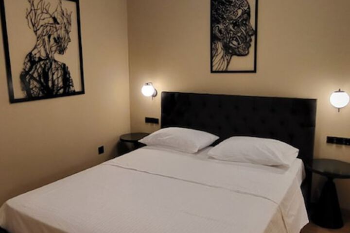 Room 14 of 43