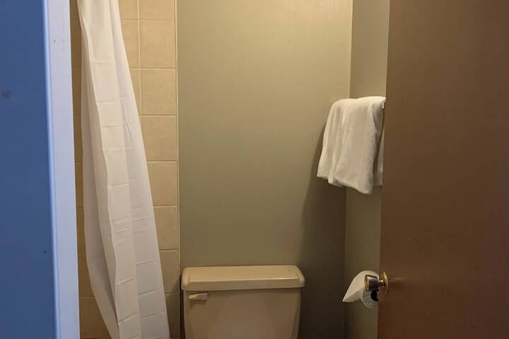 Room 26 of 38