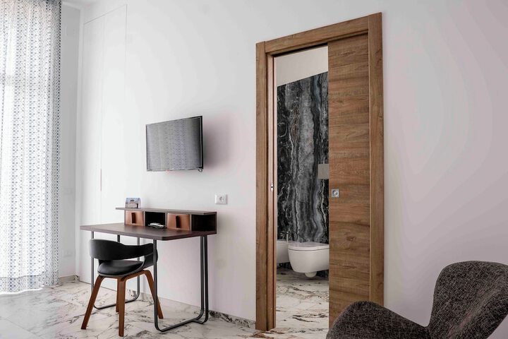 Room 75 of 212