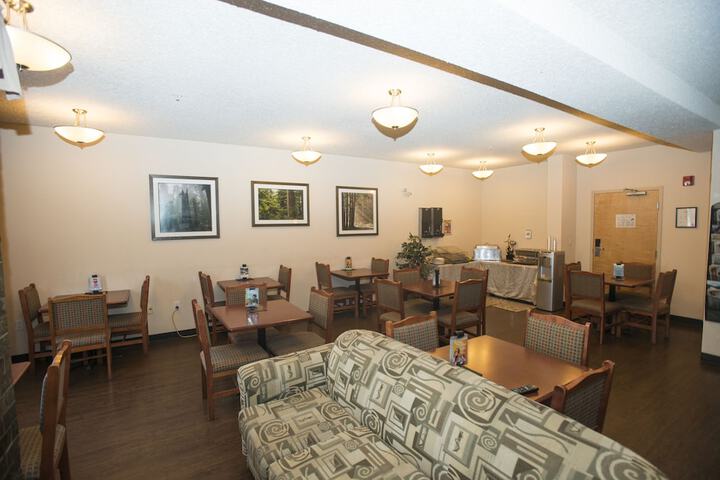 Breakfast area