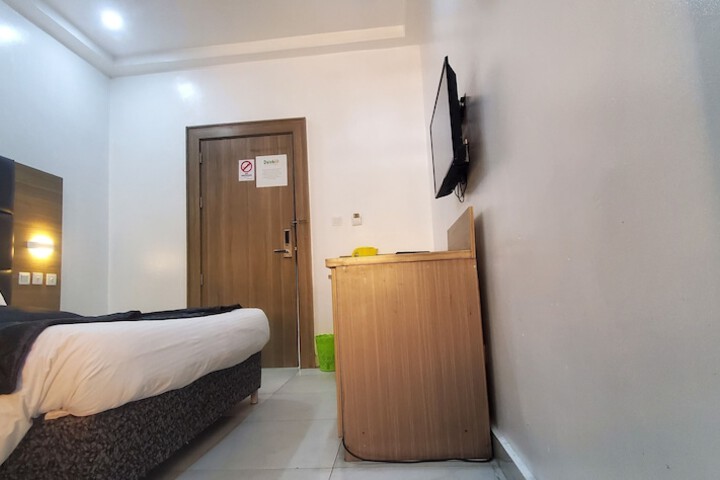 Room 34 of 79