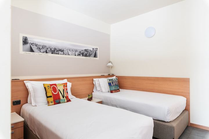 Room 20 of 125