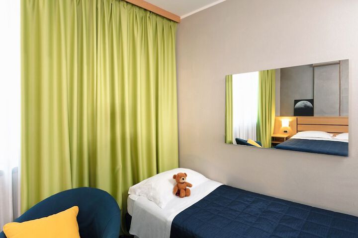 Room 15 of 63