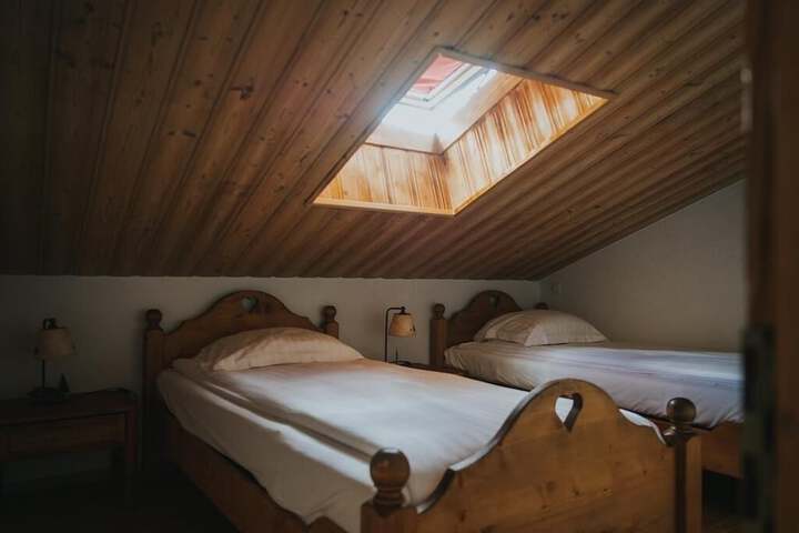 Room 5 of 46